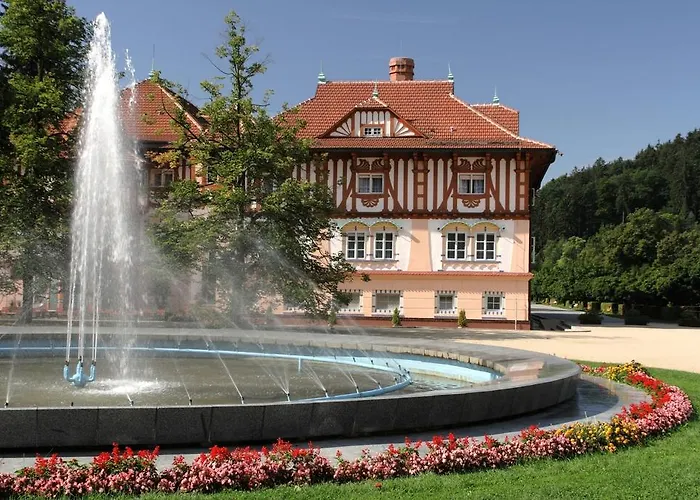 Hotell Jurkovicuv Dum 4*